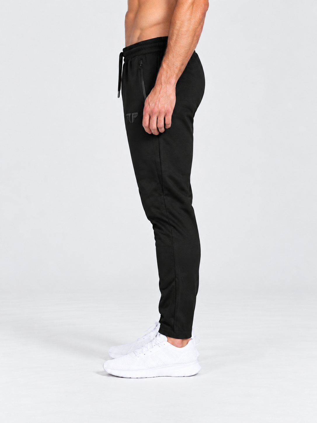 IronFit Wear Tapered Gym Pant-Black